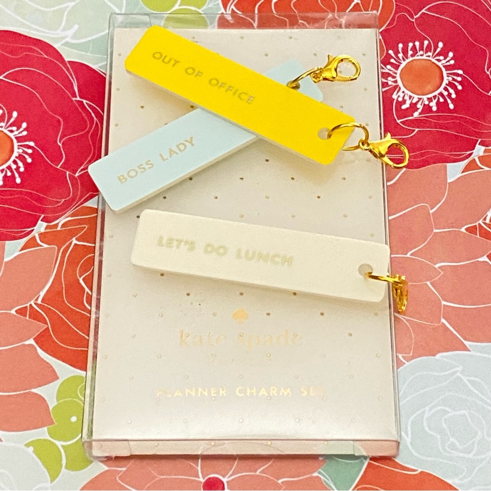 💐2 X HOST PICK💐 NWT Kate Spade Charm Set - Picture 4 of 7